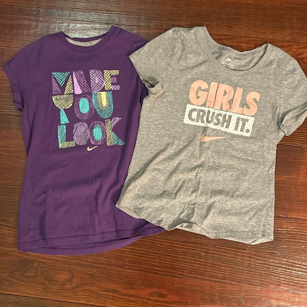 Two shirt Nike set